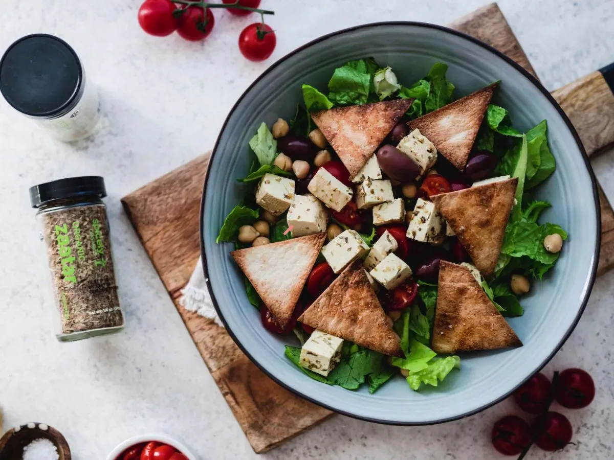 tofu pita salad