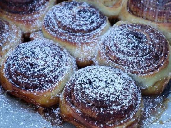 sourdough discard cinnamon rolls