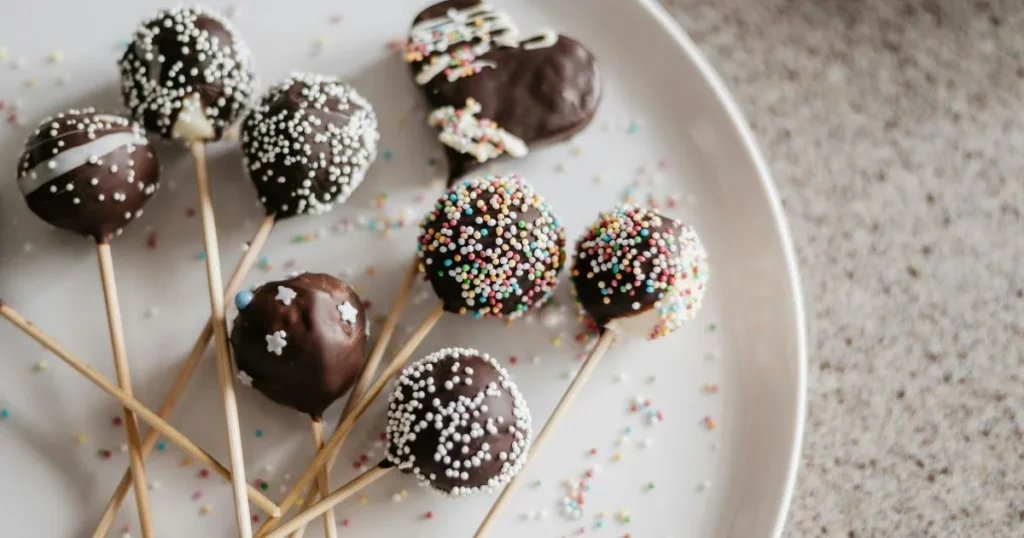 cake pops with the leftover cake