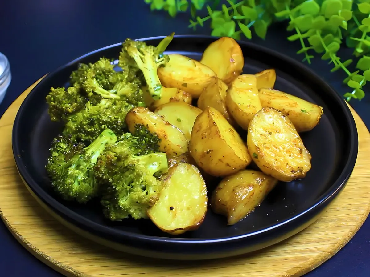 Roasted Potatoes And Broccoli
